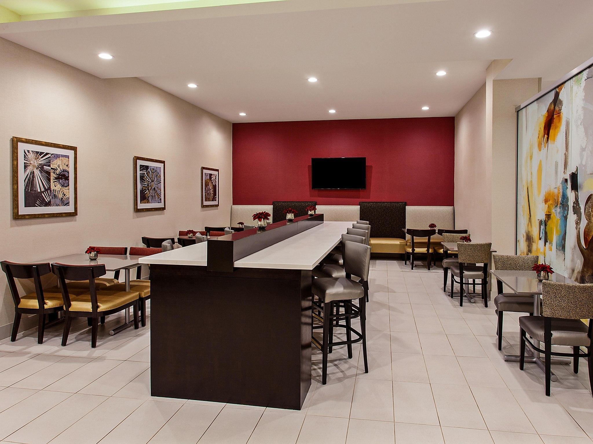 Holiday Inn Express & Suites Anaheim Resort Area By Ihg Eksteriør billede
